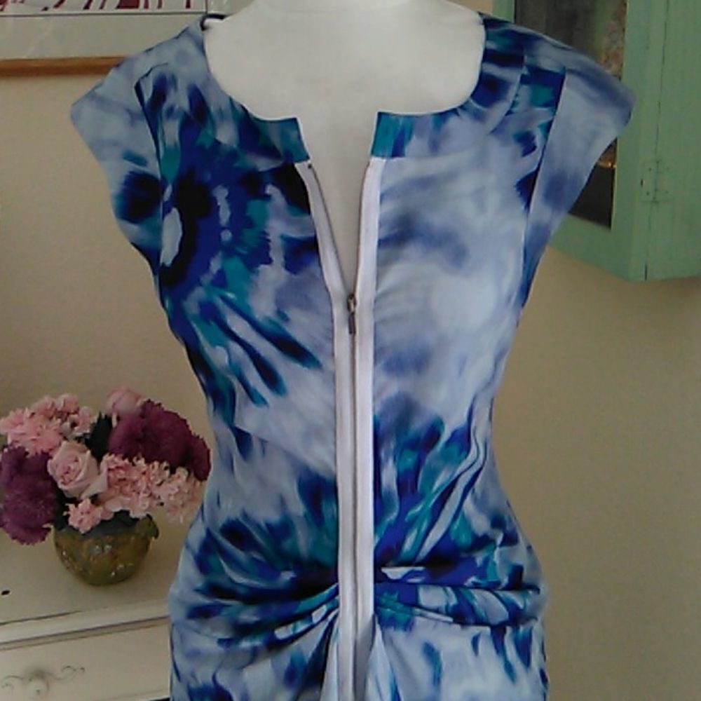 BCBGMaxAzria Marisol Tie Dye Dress - Picture 5 of 16